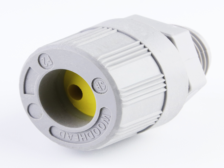 <strong>1300980204 – 5594-008</strong><br/><span style="color : #000000 ;">MAX-LOC Multi-Hole Strain Relief, 1/2″ NPT, Straight Male, Cable Diameter 4.75mm (.187″)</span>