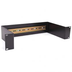 <strong>URMK</strong><br/><span style="color : #000000 ;">Kit de montage en rack universel</span>